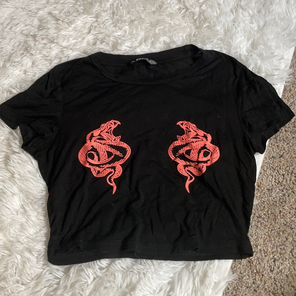 Dragon crop top